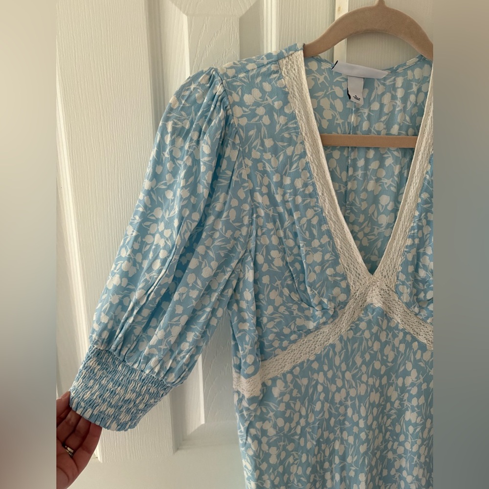 RIXO Light Blue Floral Maxi Dress Size 8 Runs Small - Picture 4 of 7